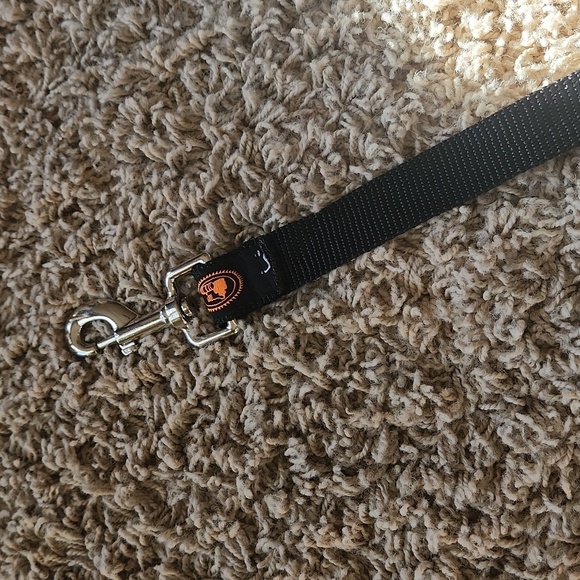Tito's Vodka black dog leash - Picture 5 of 5